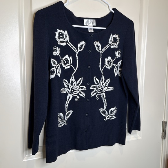 Ann Taylor Loft Woman’s Top Button Down Embroidered Cardigan Sweater Size M - Picture 4 of 13